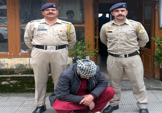 शिमला में नशे के सौदागर पर पुलिस का बड़ा वार! घर से मिली 991 ग्राम अफीम और ₹2.12 लाख नकदी