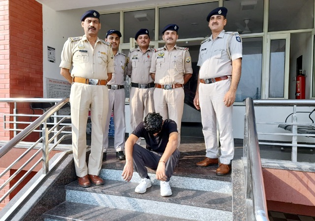 Bilaspur: पूर्व विधायक बंबर ठाकुर पर हमले का मुख्य आरोपी 2 महीने बाद गिरफ्तार, जानिए कैसे पुलिस के हत्थे चढ़ा