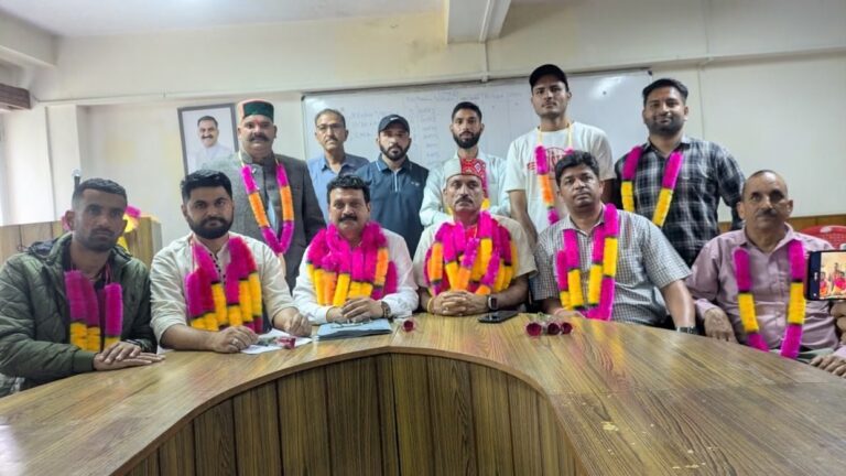 वन निगम कर्मचारी महासंघ में बड़ा फेरबदल, बाबूराम बने अध्यक्ष; OPS और 425 पदों को लेकर सरकार को दी बड़ी चेतावनी