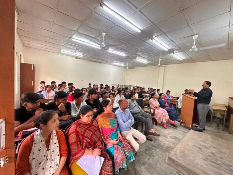 Kangra: शाहपुर कॉलेज में चला ‘नशा मुक्त भारत अभियान’, छात्रों को दी गई बड़ी सीख; 52 विद्यार्थियों ने लिया संकल्प