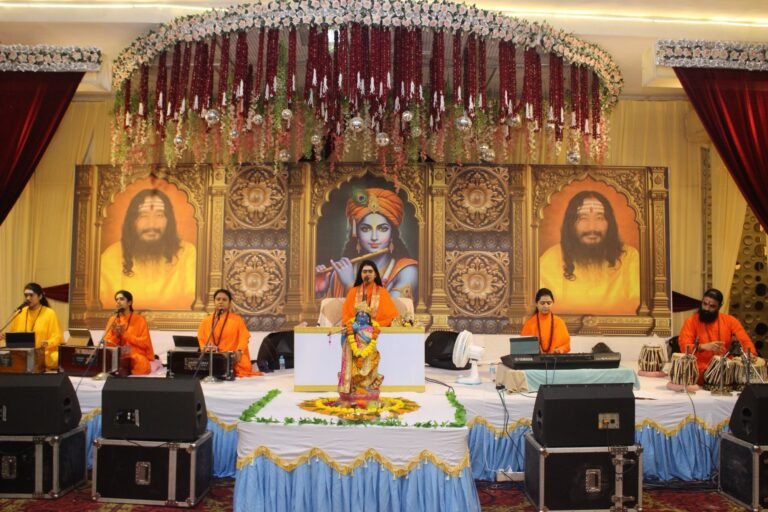 Kangra: शाहपुर में श्रीमद्भागवत कथा का शुभारंभ, साध्वी भाग्यश्री भारती ने परीक्षित प्रसंग से कलियुग में सावधान रहने का दिया संदेश