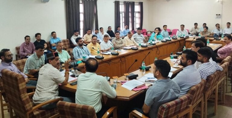 Kangra: बोह आपदा प्रभावितों के लिए बड़ा ऐलान! 14 परिवारों को मिलेगी सरकारी जमीन, राणो देवी को मिलेगा प्रदेश स्तरीय सम्मान