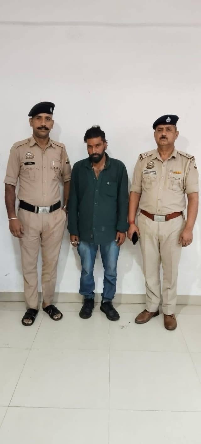 कांगड़ा में पंचायत प्रधान से मारपीट, चिट्टा तस्करी के पुराने आरोपी पर पुलिस का शिकंजा