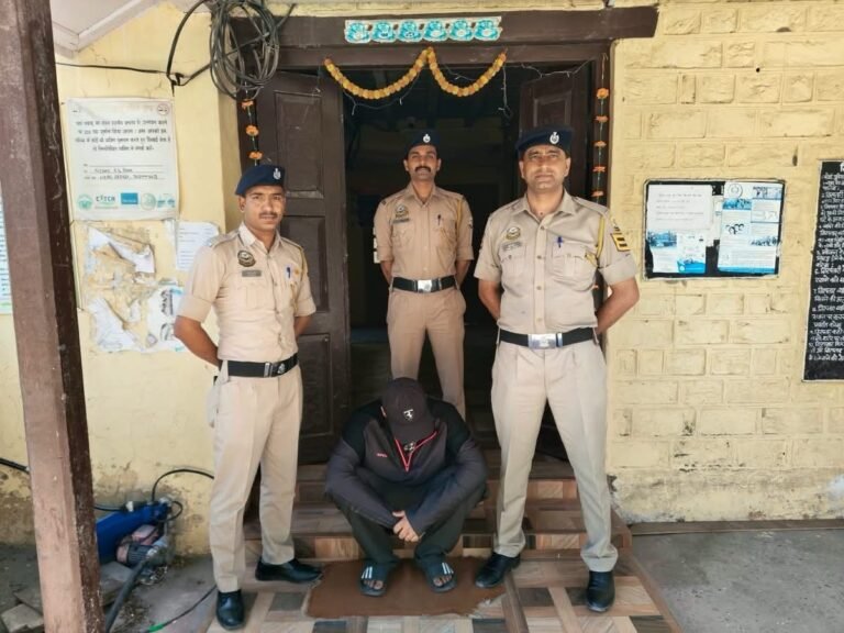 किन्नौर पुलिस की बड़ी कार्रवाई, 7.79 ग्राम चिट्टा और 1.04 लाख रुपये नकद बरामद; NDPS एक्ट के तहत केस दर्ज