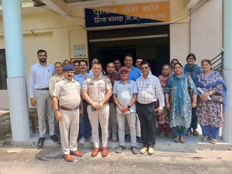 कांगड़ा में नशे और चिट्टे के खिलाफ पुलिस की बड़ी पहल, पंचायत प्रतिनिधियों के साथ हुई अहम बैठक; लिया ये संकल्प