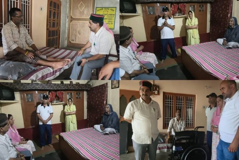 Kangra: व्हीलचेयर लेकर गरीब परिवार के घर पहुंचे विधायक केवल सिंह पठानिया, मां का मुफ्त इलाज करवाया, अब बेटे के उपचार का भी उठाया जिम्मा