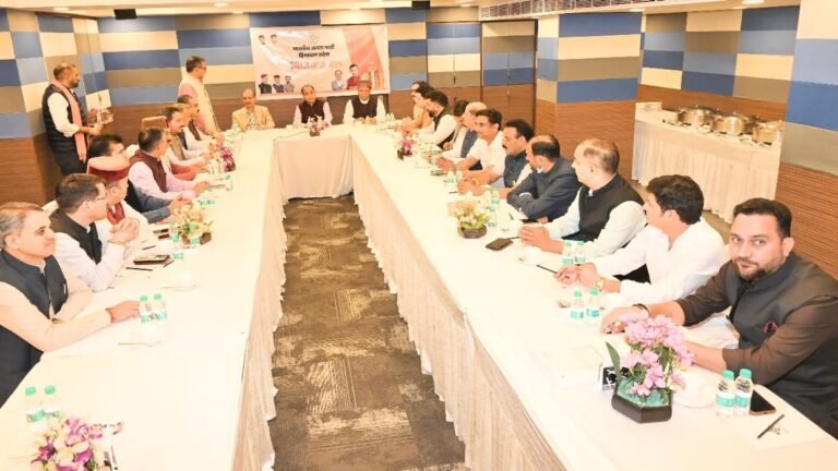 Himachal Politics: भाजपा का कांग्रेस सरकार पर बड़ा हमला, 5 अगस्त को शिमला में विशाल विरोध मार्च; मानसून सत्र के लिए बनाई रणनीति