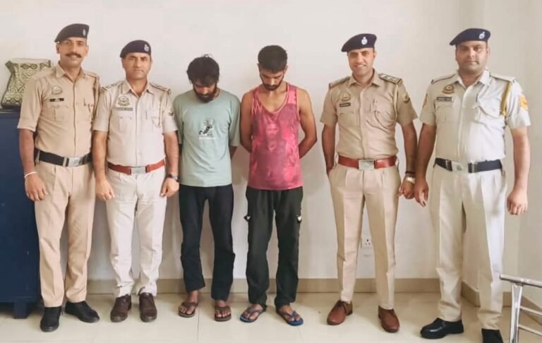 Kangra: कांगड़ा पुलिस का बड़ा एक्शन! पुराना कांगड़ा में 5.18 ग्राम चिट्टा के साथ दो आरोपी गिरफ्तार