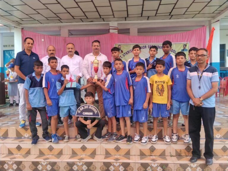 Kangra: रैत जोन की अंडर-14 खेलकूद प्रतियोगिता का समापन, कबड्डी से वॉलीबॉल तक इन स्कूलों ने मारी बाजी; कलियाडा स्कूल रहा मार्च पास्ट में विजेता