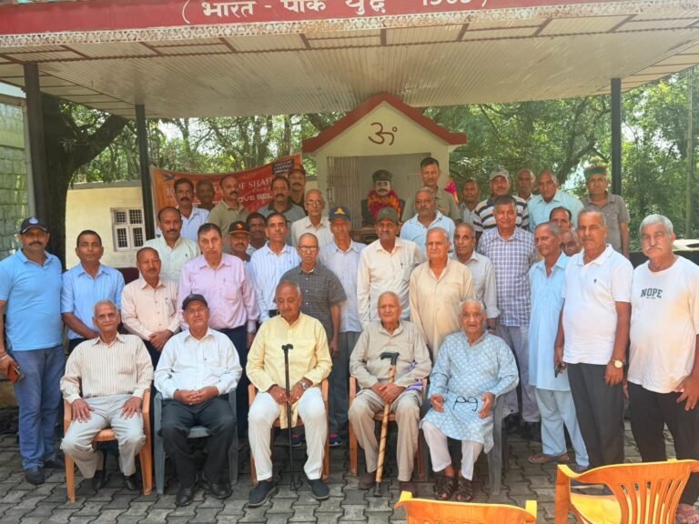 1965 के युद्ध में 25 साल की उम्र में शहीद हुए कैप्टन रमेश चंद्र शर्मा, बलिदान दिवस पर गांव सदुं ने नम आंखों से किया नमन