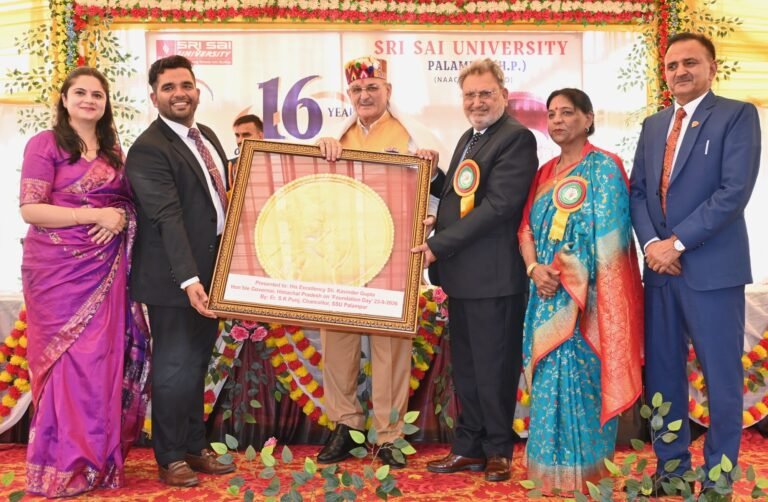 राज्यपाल का बड़ा संदेश, बोले- अब सिर्फ डिग्री काफी नहीं, युवाओं को कौशल और रोजगार देने वाली शिक्षा जरूरी; पालमपुर में श्री साईं विश्वविद्यालय के स्थापना दिवस पर कही अहम बात