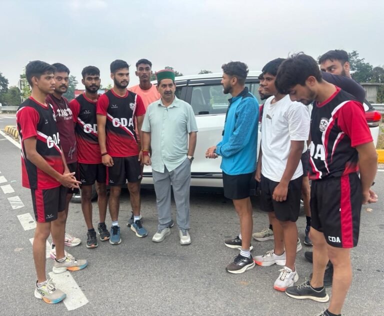 Kangra: चंबी स्टेडियम का काम तेज, 2 से ढाई महीने में खिलाड़ियों को मिलेंगी आधुनिक सुविधाएं: केवल सिंह पठानिया