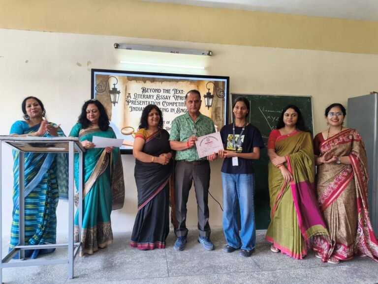 Kangra: धर्मशाला कॉलेज में साहित्य पर छात्रों की शानदार प्रस्तुति, Katya Gurung ने जीता पहला स्थान; Tanisha दूसरे और Namoshi-Hitarth तीसरे स्थान पर