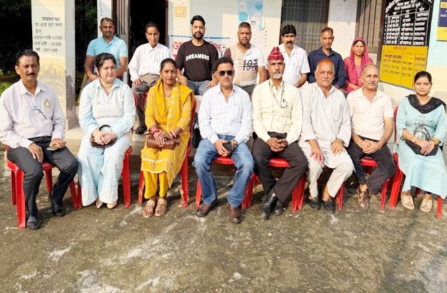 Kangra: कांगड़ा एयरपोर्ट विस्तार के बाद अब फोरलेन ने बढ़ाई प्रभावित परिवारों की चिंता, नए घर भी उजड़ने का डर; 8 पंचायतों ने PM मोदी से लगाई गुहार