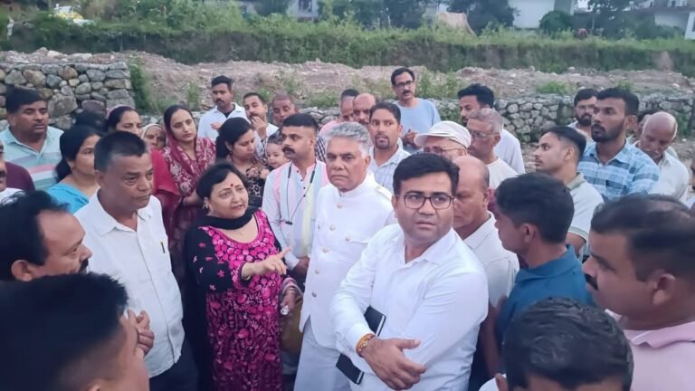 Kangra: रैत बाईपास पर सर्विस लेन की मांग ने पकड़ा जोर, 4 हजार से ज्यादा लोगों को मिलेगा फायदा; कांगड़ा-चंबा सांसद डॉ. राजीव भारद्वाज और पूर्व कैबिनेट मंत्री एवं पूर्व शाहपुर विधायक सरवीन चौधरी की मौजूदगी में NHAI के सामने रखी मांग