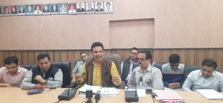 Kangra: टांडा मेडिकल कॉलेज में 10 साल में 60 लाख मरीजों का इलाज, 29 किडनी ट्रांसप्लांट और 100 से ज्यादा ओपन हार्ट सर्जरी; आरएस बाली बोले- संस्थान पर न हो राजनीति