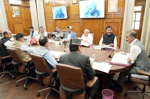 Himachal Cabinet Decisions: हिमाचल में 14 हजार पद भरने को मंजूरी, आंगनबाड़ी वर्कर्स और वन मित्रों का मानदेय भी बढ़ा; जानें कैबिनेट के बड़े फैसले