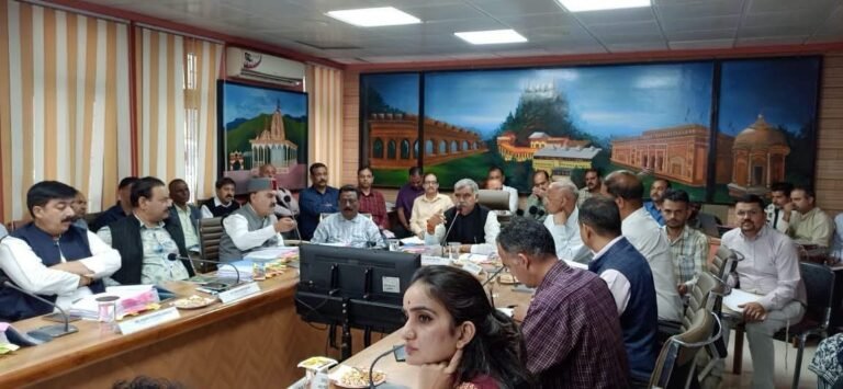 31 दिसंबर तक निपटाएं सभी ऑडिट पैरा, अधिकारियों को सख्त निर्देश; 2000 से पहले के मामलों पर भी होगी कार्रवाई